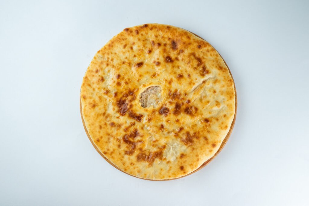 Пирог с курицей и сыром
